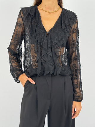 Blusa in Pizzo con Volant Nera