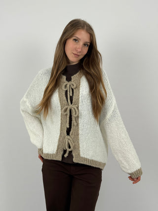 Cardigan con Fiocchi Crema e Beige