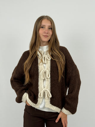 Cardigan con Fiocchi Marrone e Beige