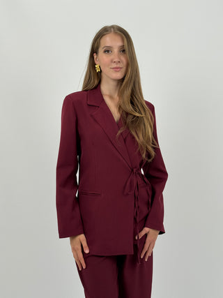 Tailleur con Laccio Laterale Love Bordeaux