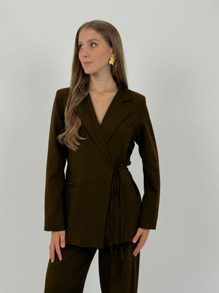Tailleur con Laccio Laterale Love Marrone