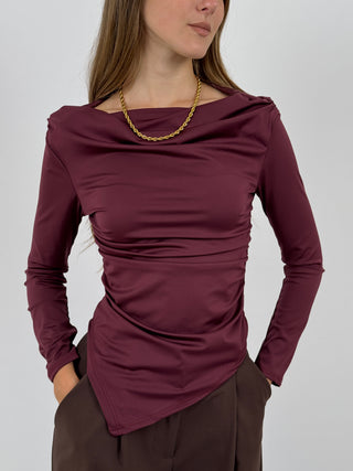 Maglia Asimmetrica con Arricciature Burgundy