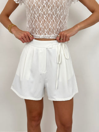 Shorts con Lacci Laterali Bianco