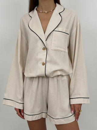 Coordinato Camicia e Shorts con Bordi a Contrasto Beige