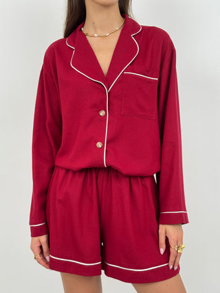 Coordinato Camicia e Shorts con Bordi a Contrasto Rosso