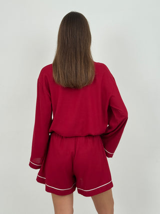 Coordinato Camicia e Shorts con Bordi a Contrasto Rosso