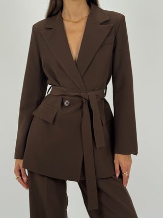 Completo Giacca e Pantalone Amelia con Cintura Marrone