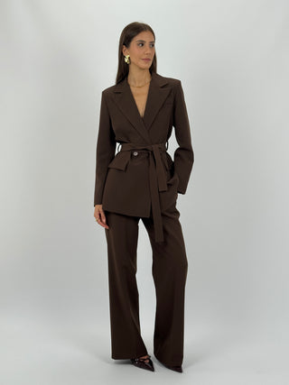 Completo Giacca e Pantalone Amelia con Cintura Marrone