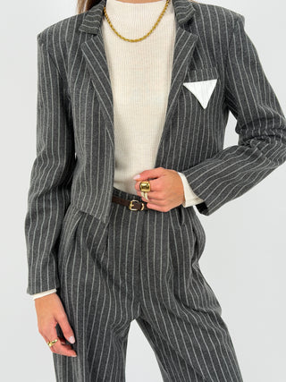 Tailleur con Blazer Cropped Gessato Grigio Scuro