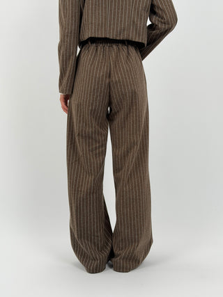 Tailleur con Blazer Cropped Gessato Marrone