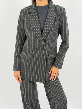 Completo Giacca e Pantalone Gessato Sinner in Panno Grigio Scuro