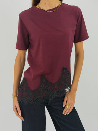 T-Shirt Asimettrica con Pizzo Bordeaux