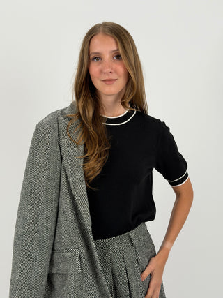 T-Shirt in Maglia con Bordi a Contrasto Nera