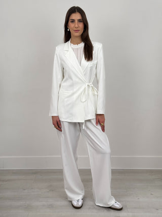 Tailleur con Laccio Laterale Ally Bianco