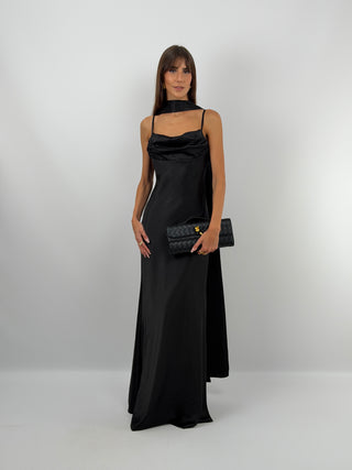 Abito Lungo Satin con Foulard Nero