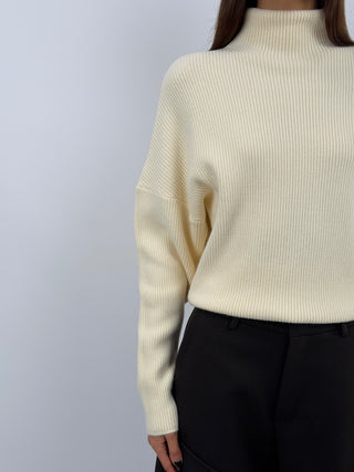 Pullover a Collo Alto Panna