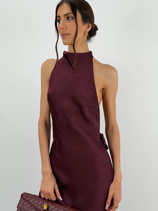 Abito Halter con Scollo Morbido sul Retro Burgundy