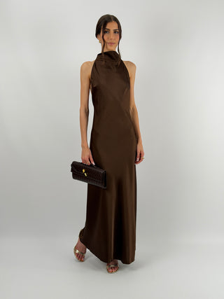 Abito Halter con Scollo Morbido sul Retro Marrone