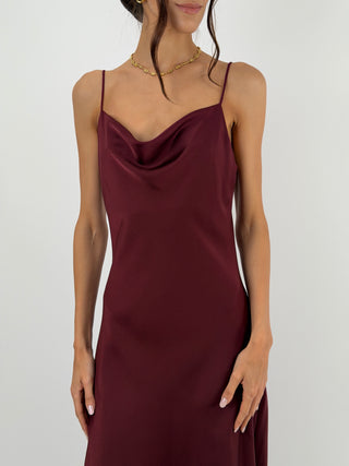 Abito in Satin con Scollo Morbido Bordeaux
