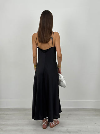 Abito Satin con Scollo Morbido Nero