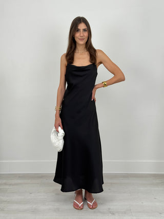 Abito Satin con Scollo Morbido Nero