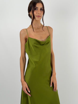 Abito in Satin con Scollo Morbido Verde Oliva