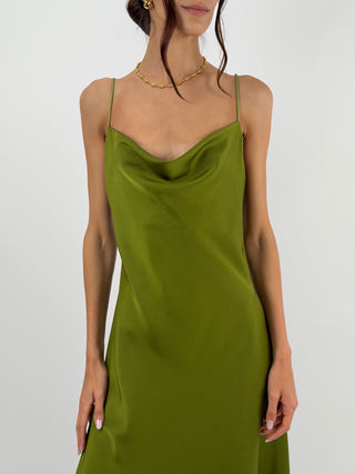 Abito in Satin con Scollo Morbido Verde Oliva