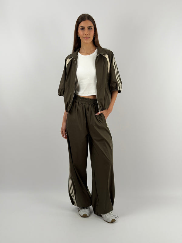 Giacca Sportiva Verde Militare con Bande Lumina