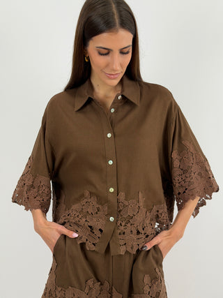 Camicia in Pizzo Marrone Lumina