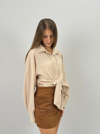 Camicia con Nodo in Tessuto Morbido Crema