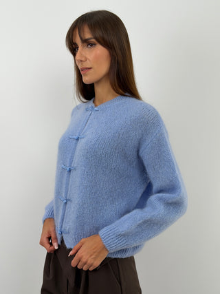 Cardigan Bleu Poudré en Mohair avec Brandebourgs