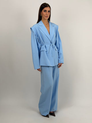 Completo Blazer con Spalle Strutturate e Pantalone Azzurro