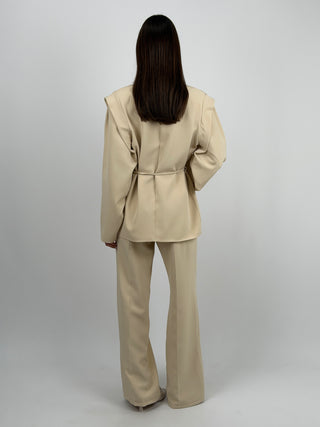 Completo Blazer con Spalle Strutturate e Pantalone Beige