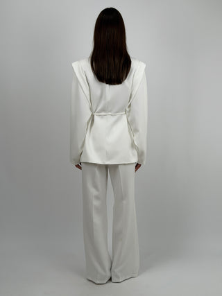 Completo Blazer con Spalle Strutturate e Pantalone Bianco