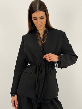 Tailleur con Pizzo Nero