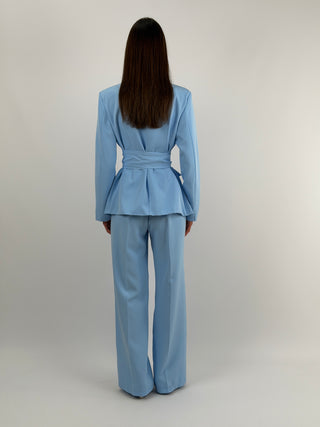 Completo Giacca con Spilla e Pantalone Azzurro
