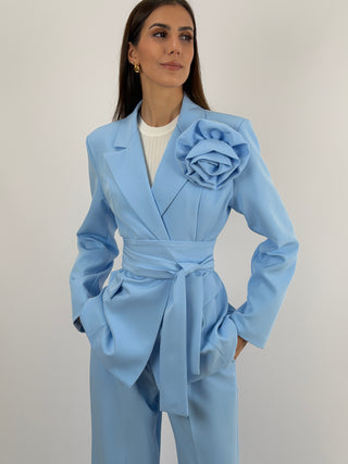 Completo Giacca con Spilla e Pantalone Azzurro