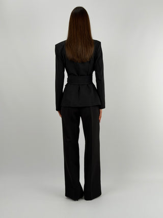 Completo Giacca con Spilla e Pantalone Nero