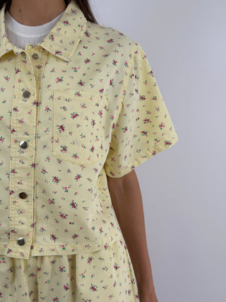 Set Camicia e Shorts Giallo in Fantasia Floreale