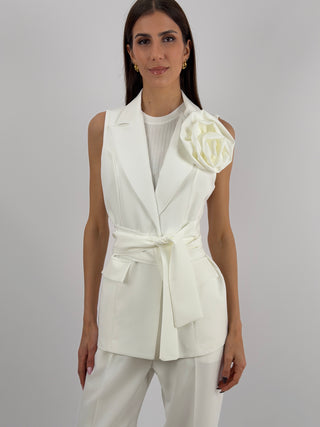Completo Gilet con Spilla e Pantalone Bianco