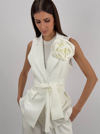 Completo Gilet con Spilla e Pantalone Bianco