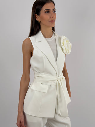 Completo Gilet con Spilla e Pantalone Bianco