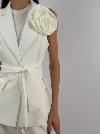 Completo Gilet con Spilla e Pantalone Bianco