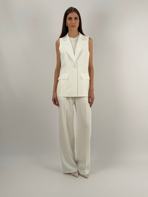 Completo Gilet con Spilla e Pantalone Bianco