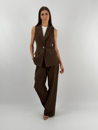 Completo Gilet con Spilla e Pantalone Marrone