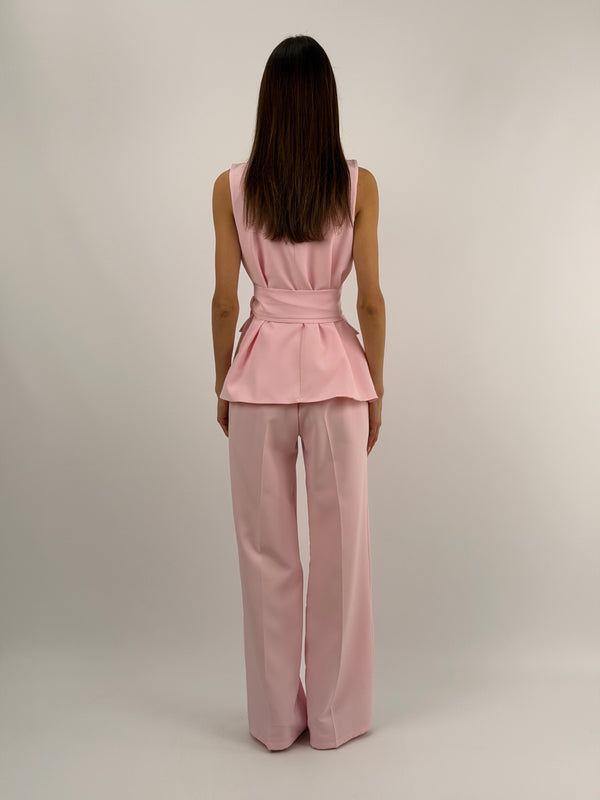 Completo Gilet con Spilla e Pantalone Rosa