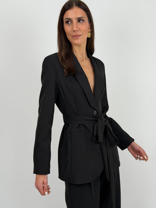 Completo Blazer con Cintura e Pantalone Nero