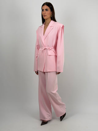 Completo Blazer con Spalle Strutturate e Pantalone Rosa
