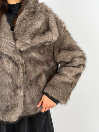 Pelliccia con Collo Ampio Ginevra Tortora