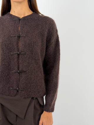 Cardigan Marrone in Mohair con Alamari